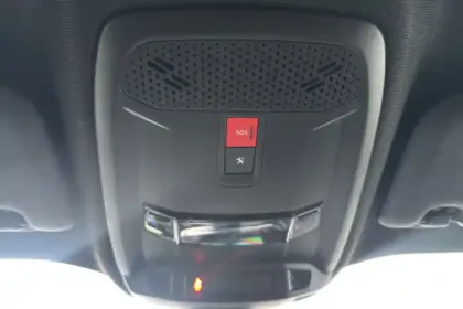 Photo 27 Peugeot 2008  PureTech 130 S&S BVM6