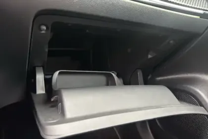 Photo 30 Peugeot 2008  PureTech 130 S&S BVM6