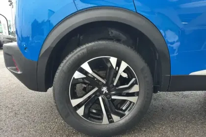 Photo 14 Peugeot 2008  PureTech 130 S&S BVM6