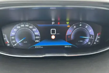 Photo 11 Peugeot 3008  Puretech 130ch S&S EAT8