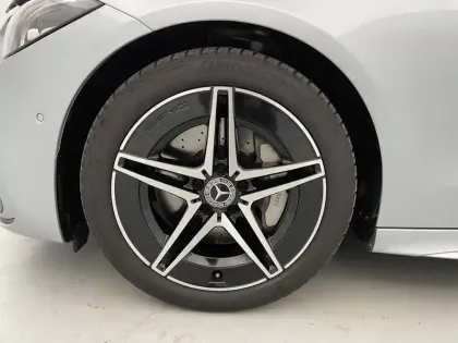 Photo 17 Mercedes Classe C  220 d 9G-Tronic