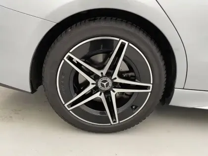 Photo 12 Mercedes Classe C  220 d 9G-Tronic