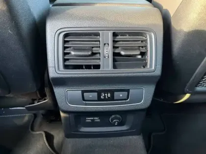 Photo 36 Audi Q5  50 TFSIe 299 S tronic 7 Quattro