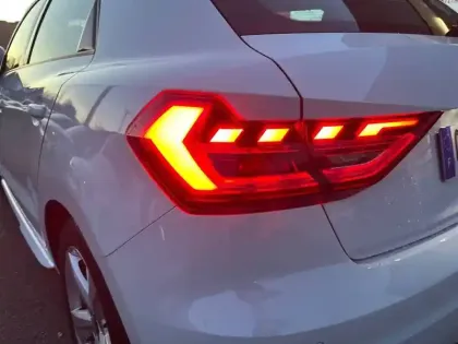 Photo 33 Audi A1  Sportback 30 TFSI 110 ch S tronic 7