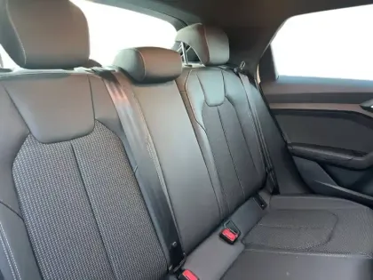 Photo 9 Audi A1  Sportback 30 TFSI 110 ch S tronic 7