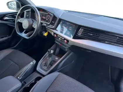 Photo 8 Audi A1  Sportback 30 TFSI 110 ch S tronic 7