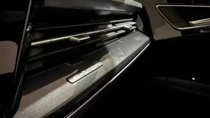 Photo 19 Audi Q4  e-tron Sportback 40 204 ch 82 kWh