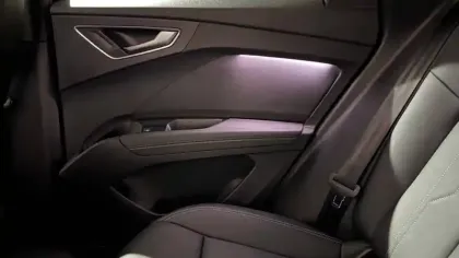 Photo 22 Audi Q4  e-tron Sportback 40 204 ch 82 kWh