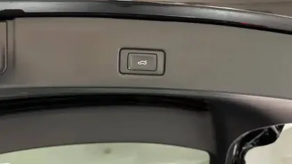 Photo 37 Audi Q4  e-tron Sportback 40 204 ch 82 kWh