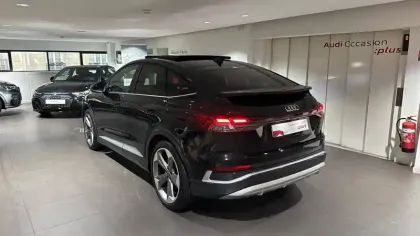 Photo 4 Audi Q4  e-tron Sportback 40 204 ch 82 kWh