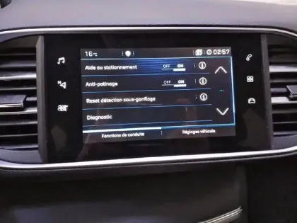 Photo 24 Peugeot 308  SW BlueHDi 130ch S&S BVM6