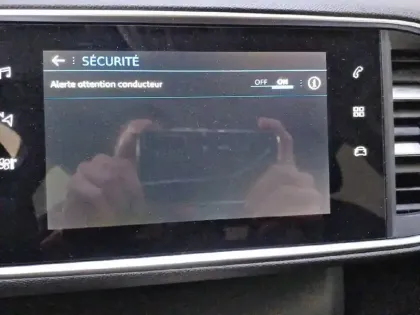 Photo 26 Peugeot 308  SW BlueHDi 130ch S&S BVM6