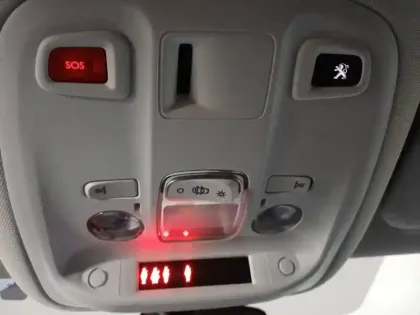 Photo 22 Peugeot 308  SW BlueHDi 130ch S&S BVM6