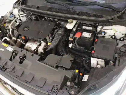 Photo 14 Peugeot 308  SW BlueHDi 130ch S&S BVM6