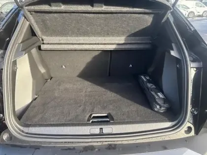 Photo 7 Peugeot 2008  Hybrid 145 e-DCS6 Allure