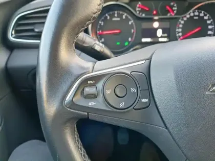 Photo 23 Opel Grandland X  1.2 Turbo 130 ch ECOTEC Edition