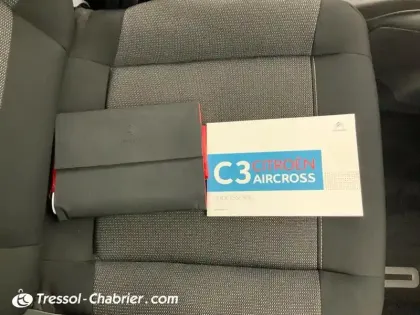 Photo 15 Citroën C3 Aircross  PureTech 110 S&S BVM6 Shine