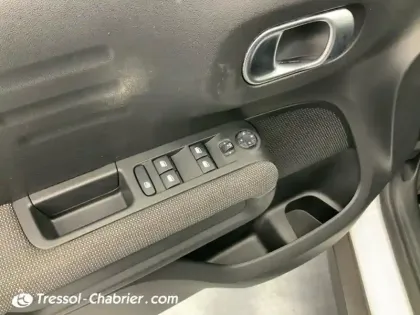 Photo 19 Citroën C3 Aircross  PureTech 110 S&S BVM6 Shine