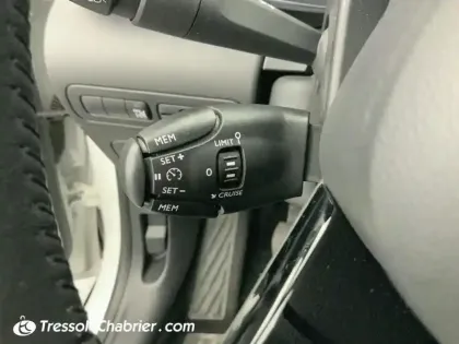 Photo 17 Citroën C3 Aircross  PureTech 110 S&S BVM6 Shine