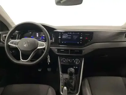 Photo 8 Volkswagen Polo 1.0 TSI 95 S&S BVM5 VW Edition