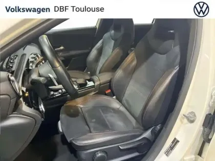 Photo 9 Mercedes Classe A 180 7G-DCT AMG Line