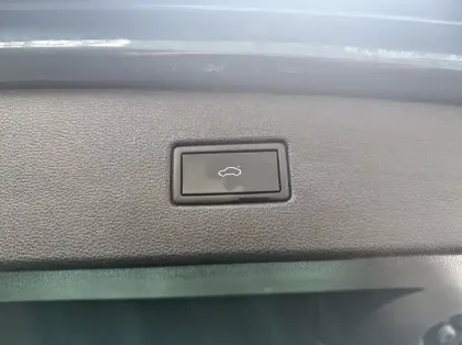 Photo 18 Volkswagen Tiguan 2.0 TDI 150ch Life Business