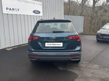 Photo 24 Volkswagen Tiguan 2.0 TDI 150ch Life Business