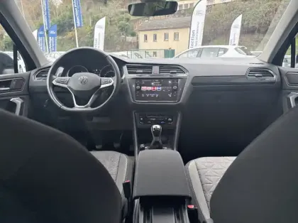 Photo 2 Volkswagen Tiguan 2.0 TDI 150ch Life Business