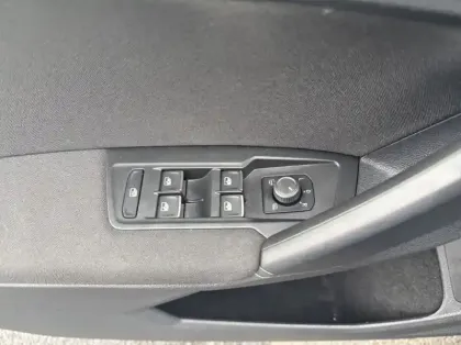 Photo 5 Volkswagen Tiguan 2.0 TDI 150ch Life Business