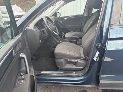 Photo 9 Volkswagen Tiguan 2.0 TDI 150ch Life Business