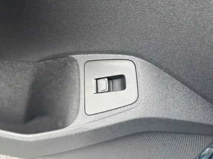 Photo 21 Volkswagen Tiguan 2.0 TDI 150ch Life Business