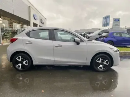 Photo 21 Mazda 2 1.5 e-SKYACTIV G M Hybrid 90ch Centre-Line 03