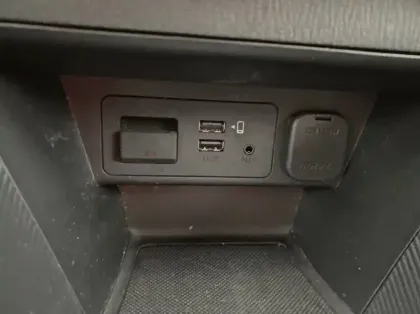 Photo 17 Mazda 2 1.5 e-SKYACTIV G M Hybrid 90ch Centre-Line 03