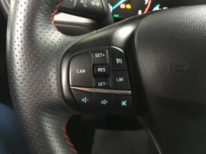 Photo 16 Ford Focus 1.0 EcoBoost 125ch ST-Line