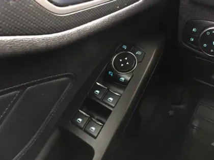 Photo 5 Ford Focus 1.0 EcoBoost 125ch ST-Line