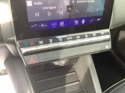 Photo 15 Renault Symbioz Nouveau E-Tech full hybrid 145 Iconic