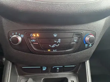 Photo 4 Ford Transit Courier Fourgonnette 1.5 TDCI 100ch Stop&amp;Start Trend