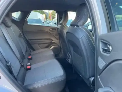 Photo 15 Renault Captur TCe 90 ch Techno 5p