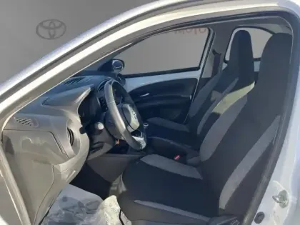 Photo 11 Toyota Aygo 1.0 VVT-i 72 Dynamic