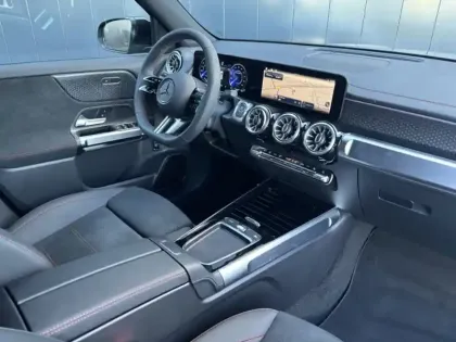 Photo 23 Mercedes EQB 250+ Edition