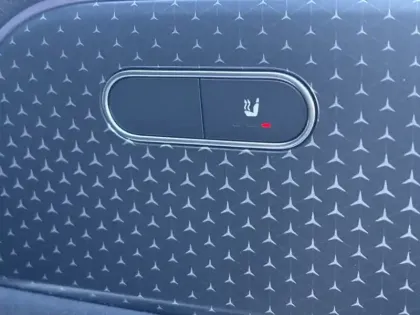 Photo 20 Mercedes EQB 250+ Edition