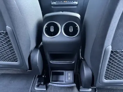 Photo 16 Mercedes EQB 250+ Edition