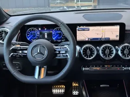 Photo 7 Mercedes EQB 250+ Edition