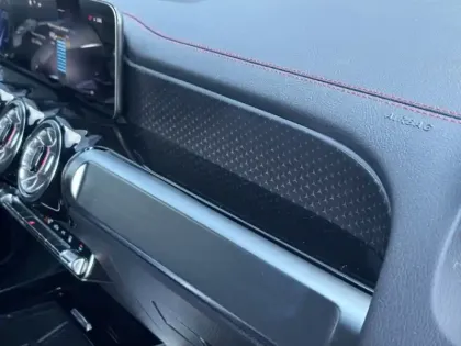 Photo 19 Mercedes EQB 250+ Edition