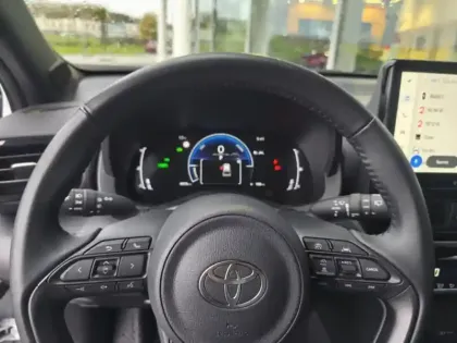 Photo 14 Toyota Yaris Hybride 1.5 HYBRID 116H DESIGN AUTO MC24