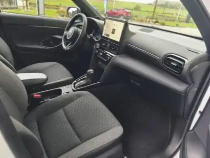 Photo 10 Toyota Yaris Hybride 1.5 HYBRID 116H DESIGN AUTO MC24