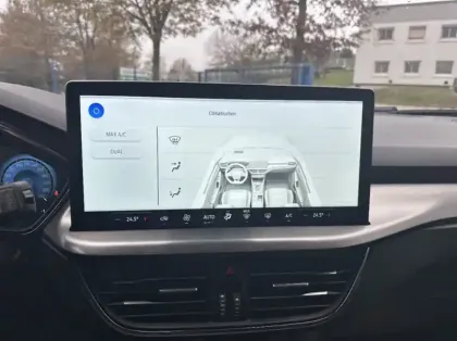 Photo 4 Ford Focus 1.0 EcoBoost mHEV 125ch Titanium X Business