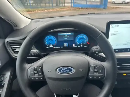 Photo 6 Ford Focus 1.0 EcoBoost mHEV 125ch Titanium X Business