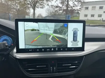 Photo 14 Ford Focus 1.0 EcoBoost mHEV 125ch Titanium X Business