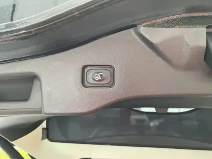 Photo 17 Ford Mondeo SW 2.0 HYBRID 187ch Vignale BVA 7cv